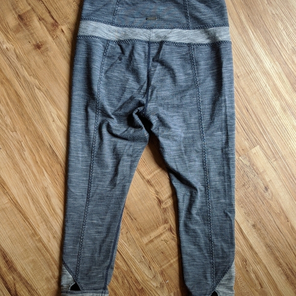 💨💨 CLOSET CLEAR OUT Prana Cropped Leggings - Picture 3 of 4